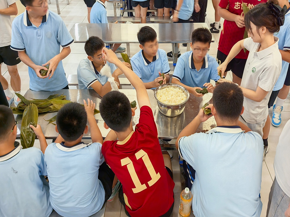 柳州正规叛逆少年改变学校怎么联系
