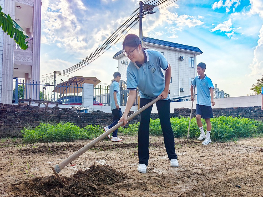 广西柳州正规叛逆娃娃培训学校怎么联系